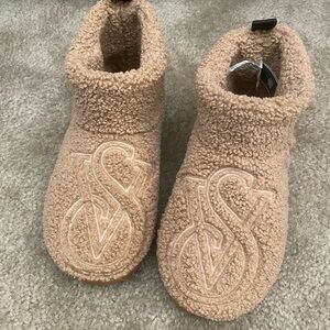 Victoria’s Secret Tan Sherpa Slippers with Embroidered Logo
